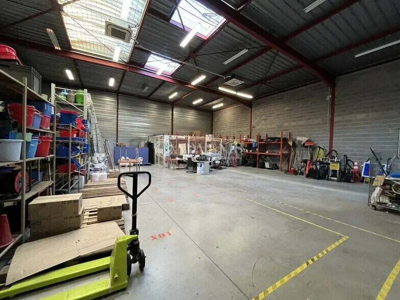 Local d’activités dans Mundolsheim à louer - Photo intérieure – Image 3 sur 11