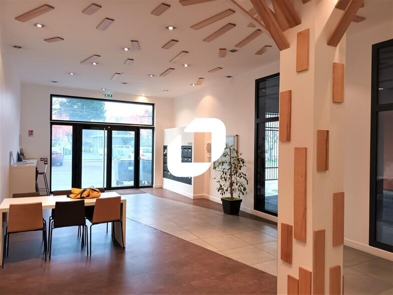289 Rue Du Faubourg Des Postes, Lille à louer - Hall d’entrée – Image 3 sur 6