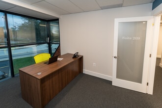 230 Sugartown Rd, Wayne, PA à louer Photo intérieure– Image 1 sur 1