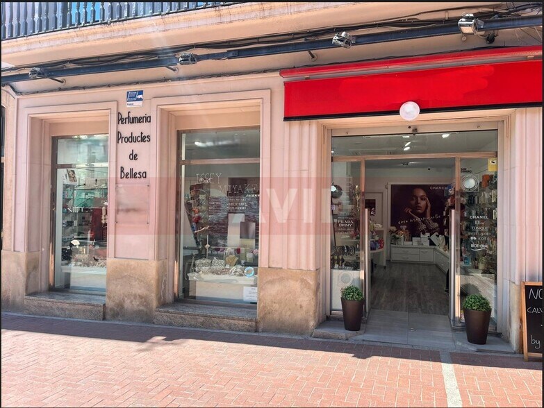 Local commercial dans Terrassa, Barcelona à louer - Photo principale – Image 1 sur 2