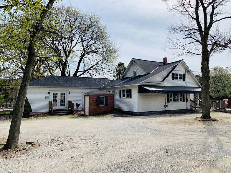 3527 Darrow Rd, Stow, OH à vendre - Photo de l’immeuble – Image 2 sur 22