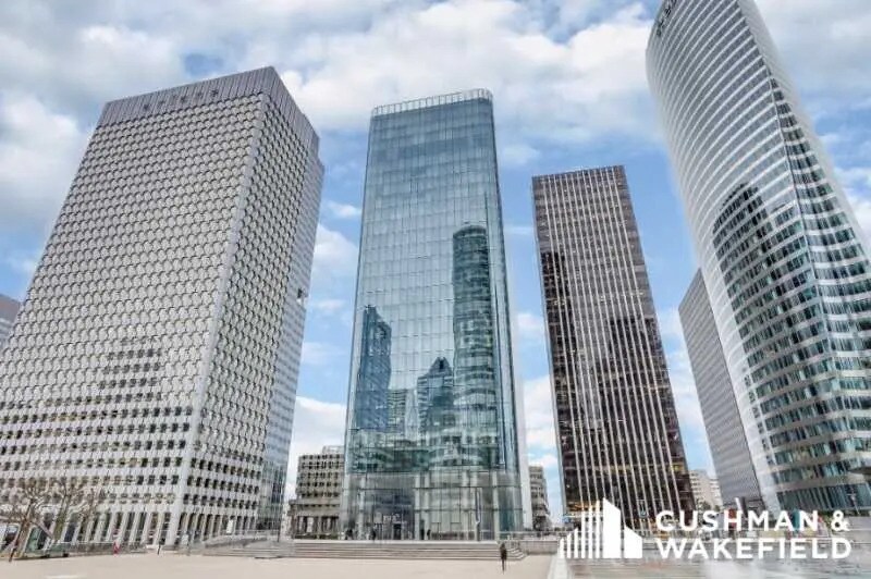 77 Esplanade Du Général De Gaulle, Puteaux à louer - Photo de l’immeuble – Image 2 sur 2