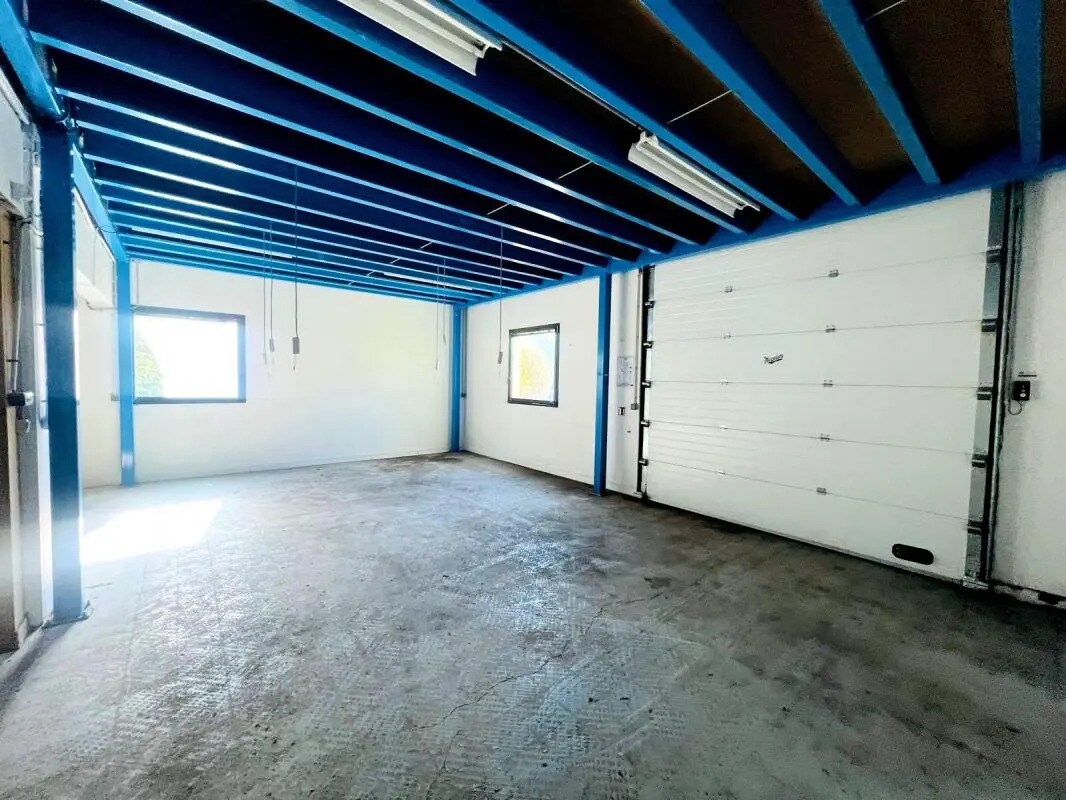 Local d’activités dans Noisy-le-Roi à louer Photo intérieure– Image 1 sur 11