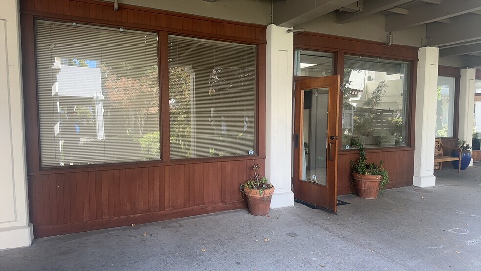 91 Gregory Ln, Pleasant Hill, CA à vendre - Photo de l’immeuble – Image 3 sur 25