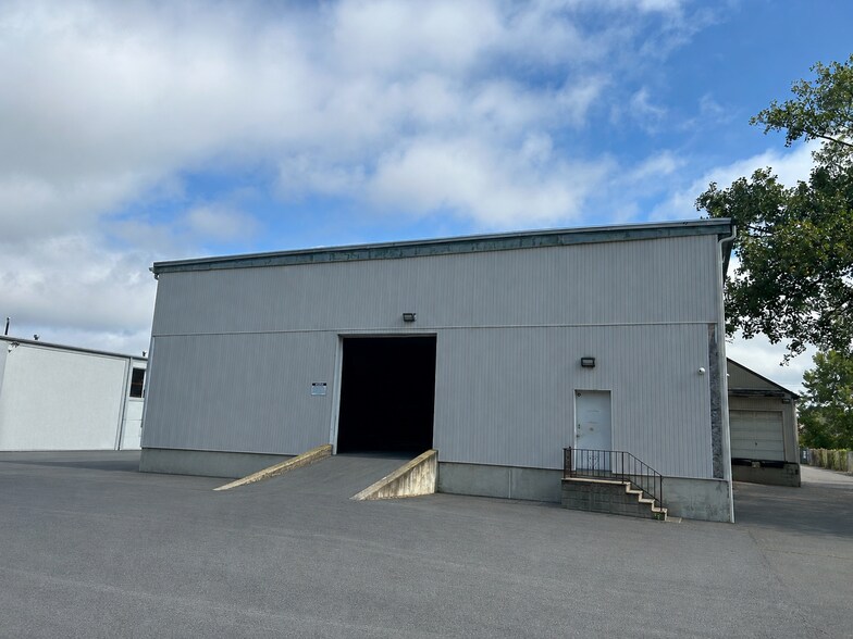 64 Railroad Ave, Albany, NY à vendre - Photo de l’immeuble – Image 3 sur 25