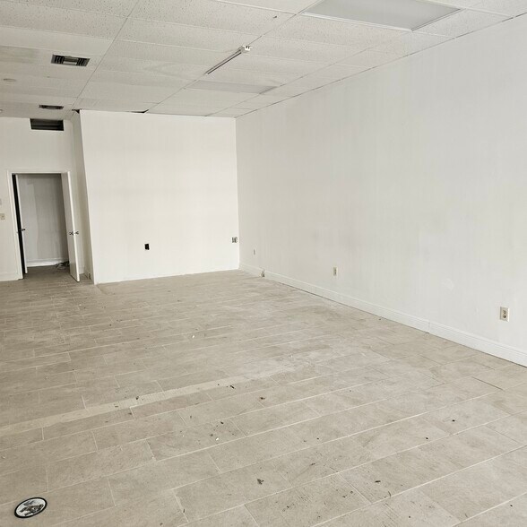 3150 N Federal Hwy, Lighthouse Point, FL à louer - Photo intérieure – Image 3 sur 17