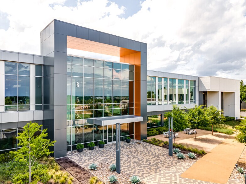 6600 Chase Oaks Blvd, Plano, TX à louer - Photo de l’immeuble – Image 3 sur 17