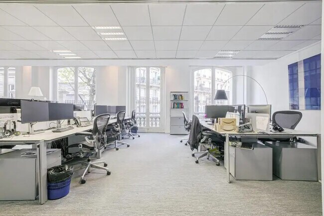 Plus de détails pour Rue Paul Baudry, Paris - Bureau à louer