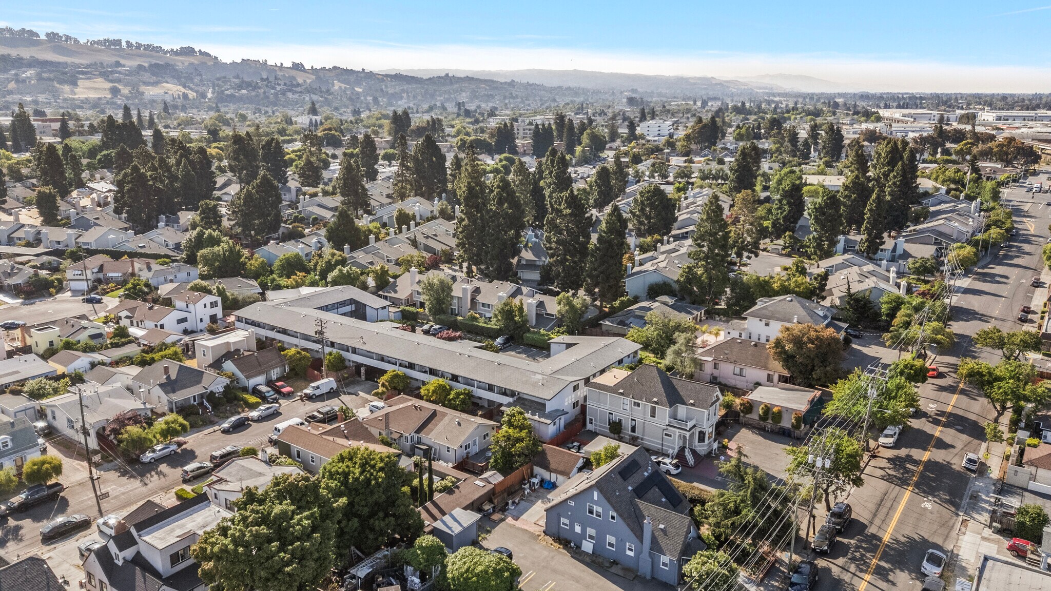 2251 Buena Vista Ave, San Leandro, CA à vendre Photo principale– Image 1 sur 7