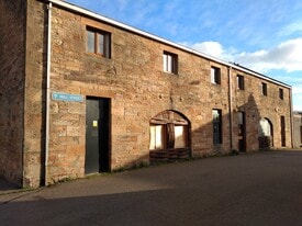 110-112 High St, Invergordon HLD - Local commercial