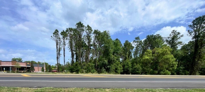 North Summit St at Grove Avenue & Palm Avenue, Crescent City, FL à vendre - Photo de l’immeuble – Image 3 sur 3