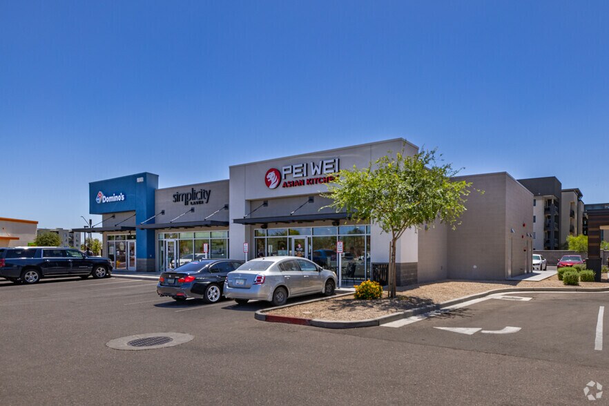 9141 W Glendale Ave, Glendale, AZ à louer - Photo de l’immeuble – Image 2 sur 5