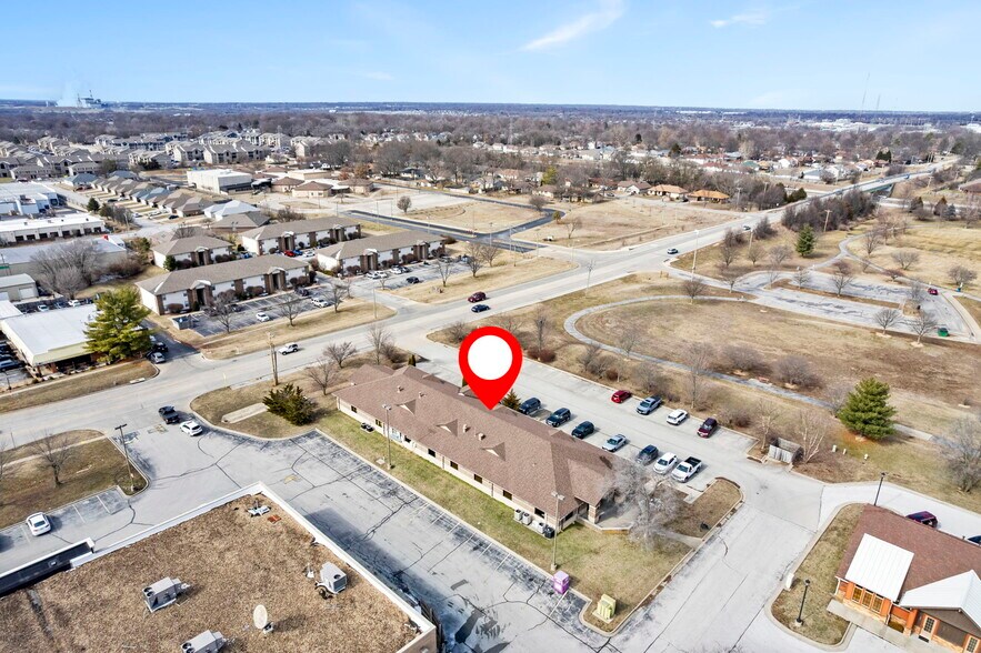 4136 South Scenic, Springfield, MO à vendre - Photo de l’immeuble – Image 3 sur 42