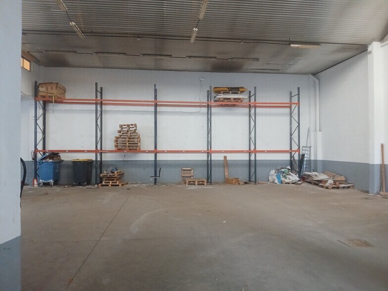 Industriel/Logistique dans Madrid, Madrid à louer - Photo de l’immeuble – Image 2 sur 5