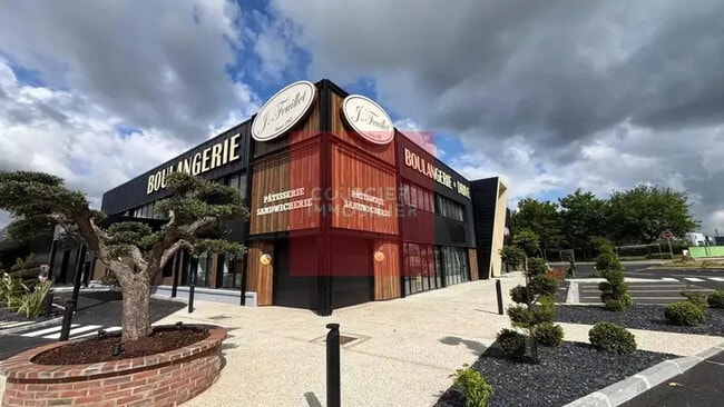 Plus de détails pour 1 Rue De Bretagne, Dreux - Local commercial à louer