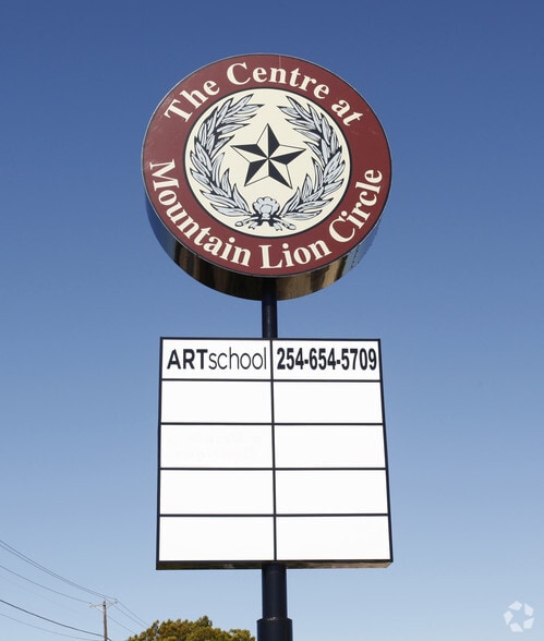 902-904 Mountain Lion Cir, Harker Heights, TX à louer - Photo de l’immeuble – Image 2 sur 4