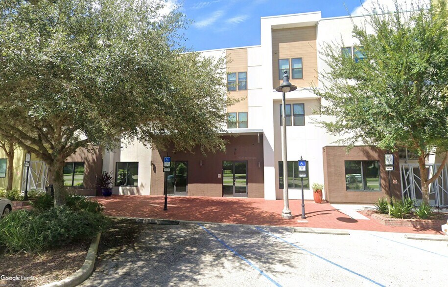 865 Oviedo Blvd, Oviedo, FL à louer - Photo de l’immeuble – Image 2 sur 3