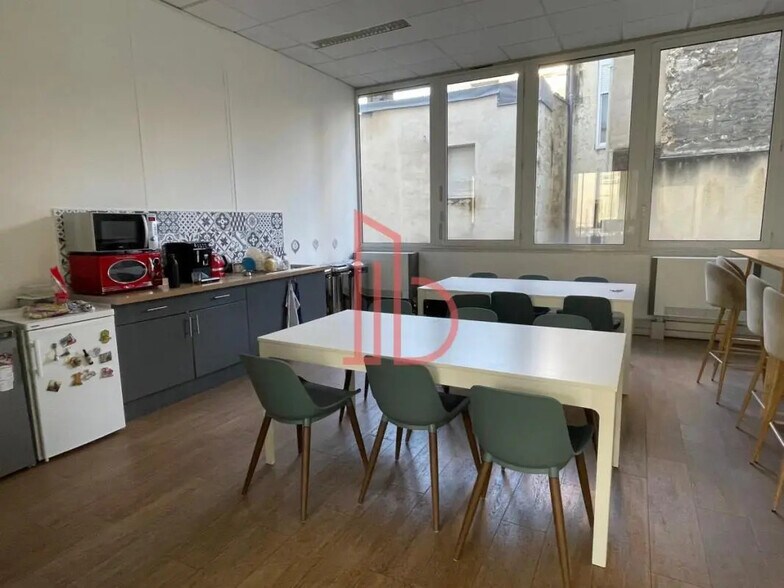 Bureau dans Bordeaux à louer - Photo de l’immeuble – Image 3 sur 5