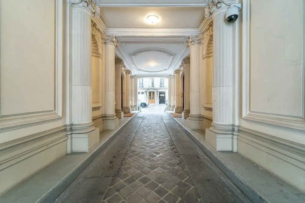 164 Rue Du Faubourg Saint-Honoré, Paris à louer Hall d’entrée– Image 1 sur 3