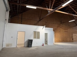 1385 Carroll Ave, San Francisco, CA à louer Photo intérieure– Image 1 sur 9