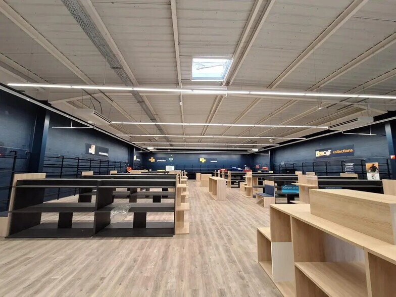 Local commercial dans AIRE-SUR-L'ADOUR à louer - Photo intérieure – Image 3 sur 4