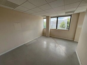 101 Rue De La Bongarde, Gennevilliers à louer Photo intérieure– Image 2 sur 5