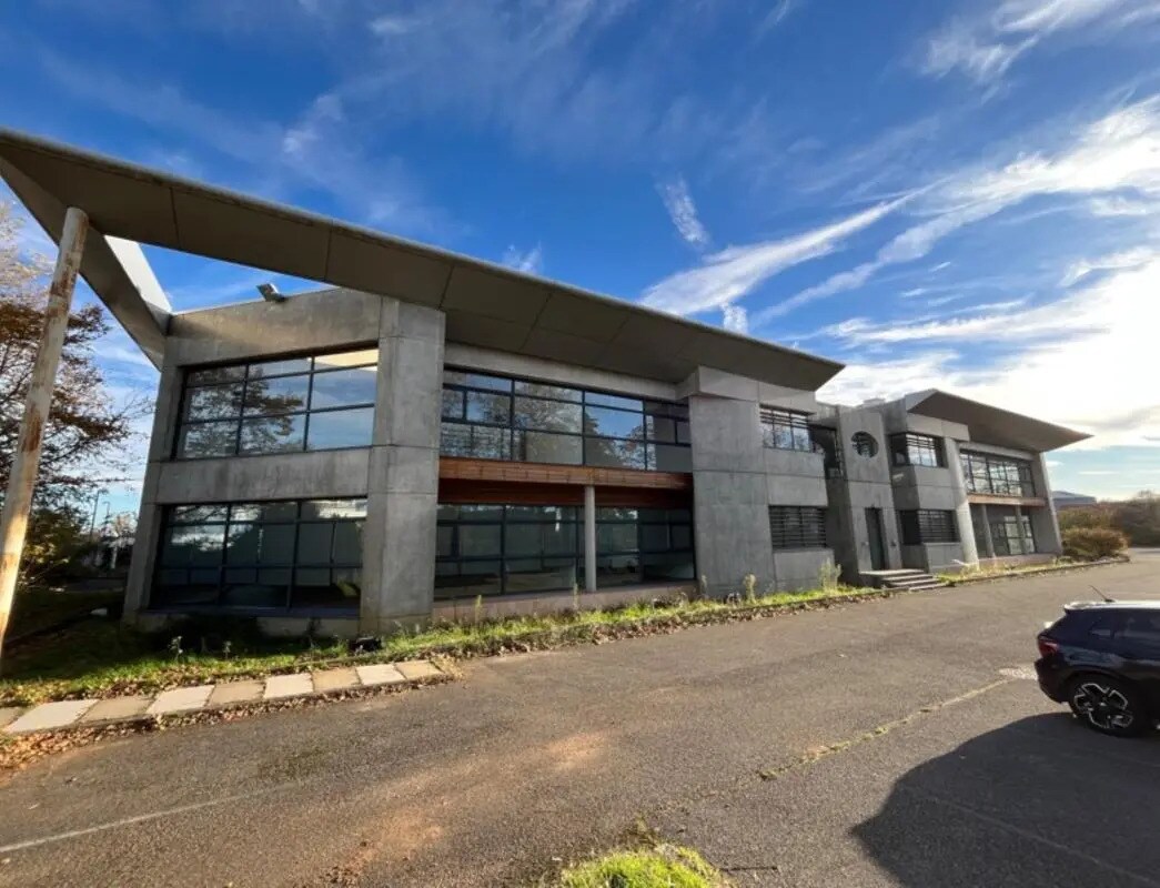 74 Rue Elisée Reclus, Décines-Charpieu à louer Photo de l’immeuble– Image 1 sur 20