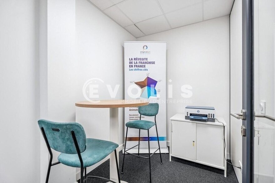 6 Rue Edison, Bron à vendre - Photo intérieure – Image 2 sur 10