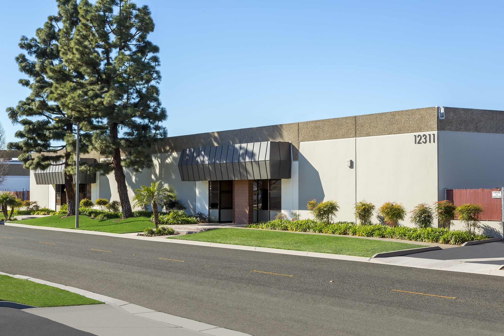 12311-12321 Industry St, Garden Grove, CA à louer Photo de l’immeuble– Image 1 sur 5