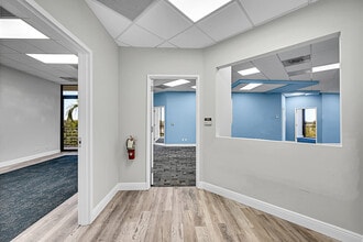 7100 W Camino Real, Boca Raton, FL à louer Photo intérieure– Image 2 sur 28
