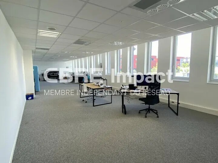 Bureau dans Dijon à louer - Photo de l’immeuble – Image 2 sur 7