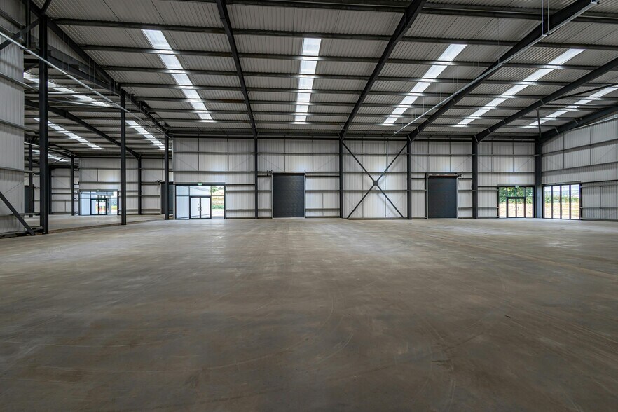 Clywedog Rd N, Wrexham à louer - Photo de l’immeuble – Image 3 sur 6