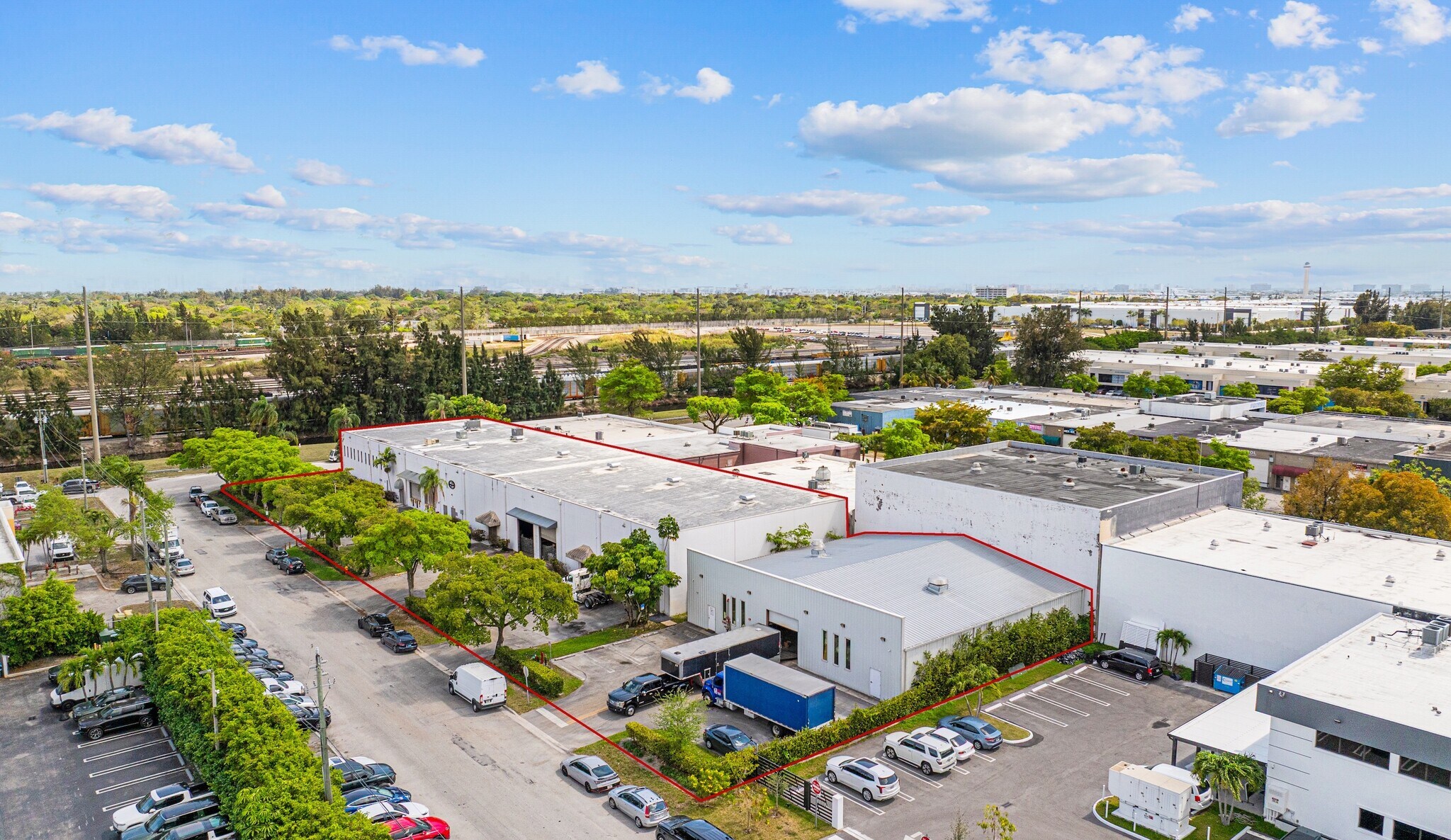 6900 NW 52nd St, Miami, FL à vendre Photo principale– Image 1 sur 17