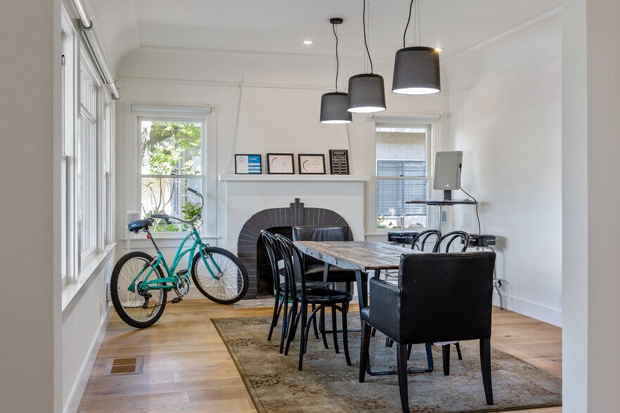 369 W Napa St, Sonoma, CA à vendre - Photo intérieure – Image 2 sur 50