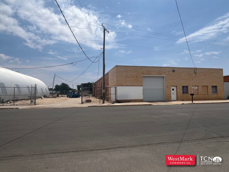 2007 Avenue C, Lubbock, TX à louer - Photo principale – Image 1 sur 5
