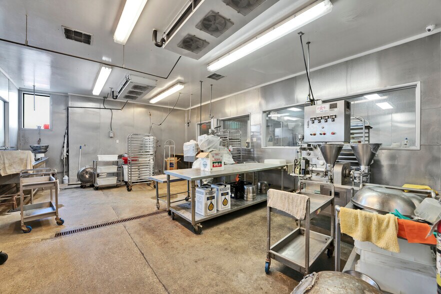 10026 Giovane St, El Monte, CA à vendre - Photo de l’immeuble – Image 3 sur 7