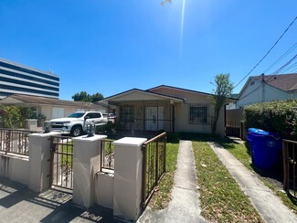 Plus de détails pour 2752 SW 3rd St, Miami, FL - Logement à vendre