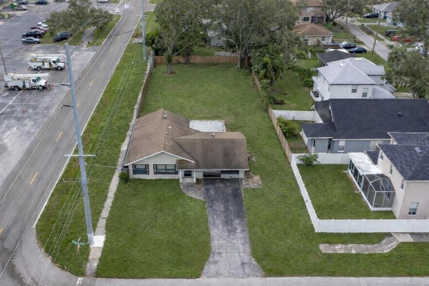 4402 W Lancaster St, Tampa, FL à vendre - Photo de l’immeuble – Image 2 sur 22