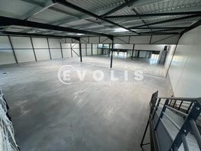 4 Impasse Joséphine Baker, Saint-Laurent-de-Mure à louer Photo intérieure– Image 2 sur 22