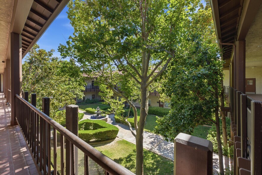 44725 10th St W, Lancaster, CA à vendre - Photo de l’immeuble – Image 3 sur 69