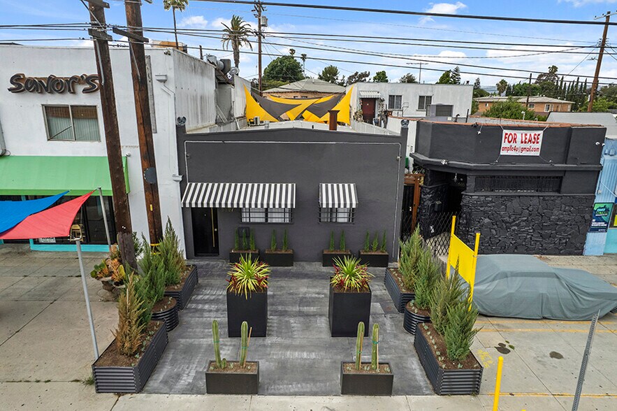 8687 Venice Blvd, Los Angeles, CA à vendre - Photo de l’immeuble – Image 2 sur 16