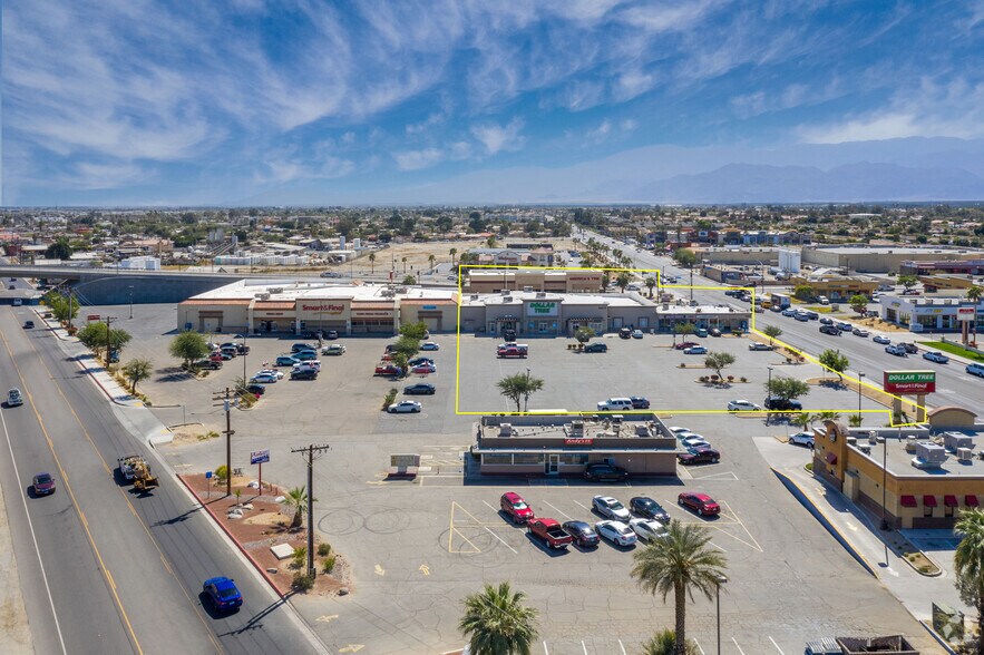 49968-49976 Cesar Chavez St, Coachella, CA à vendre - Photo de l’immeuble – Image 1 sur 20