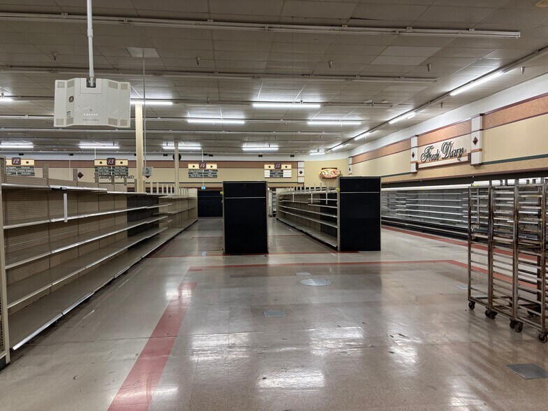 4526 W Western Ave, South Bend, IN à vendre - Photo principale – Image 1 sur 6