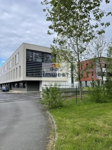 Bureau dans Rennes à louer - Photo de l’immeuble – Image 3 sur 3