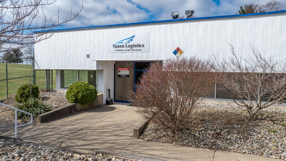 555 Rt 57 W, Port Murray, NJ à vendre - Photo de l’immeuble – Image 2 sur 10