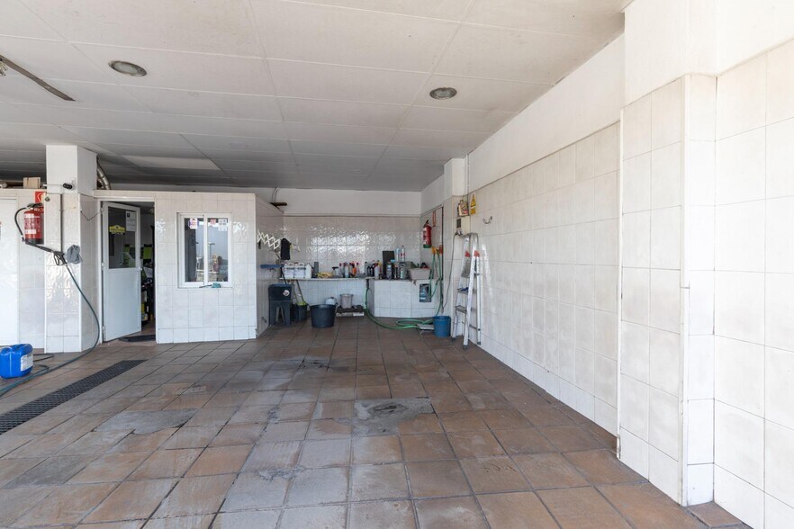 Local commercial dans Maracena, Granada à vendre - Photo de l’immeuble – Image 3 sur 20