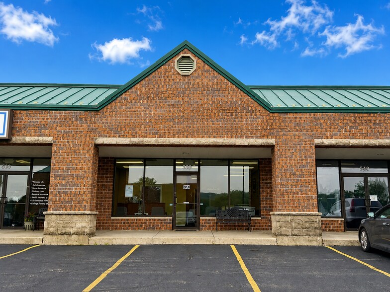 300-368 Sundown Rd, South Elgin, IL à louer - Photo de l’immeuble – Image 1 sur 14