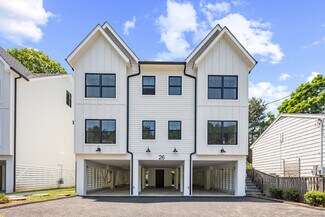 Plus de détails pour 26 Homestead Ln, Greenwich, CT - Logement à vendre