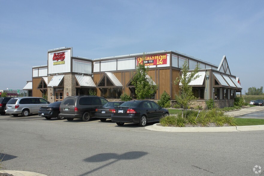 1825-1925 MarketPlace Dr SE, Caledonia, MI à louer - Photo de l’immeuble – Image 2 sur 14