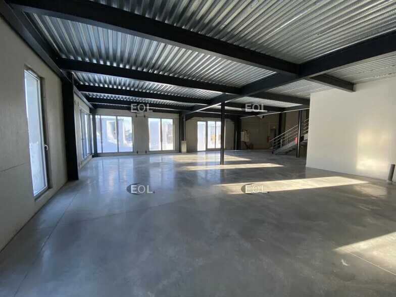 Local d’activités dans Seclin à louer - Photo de l’immeuble – Image 3 sur 5